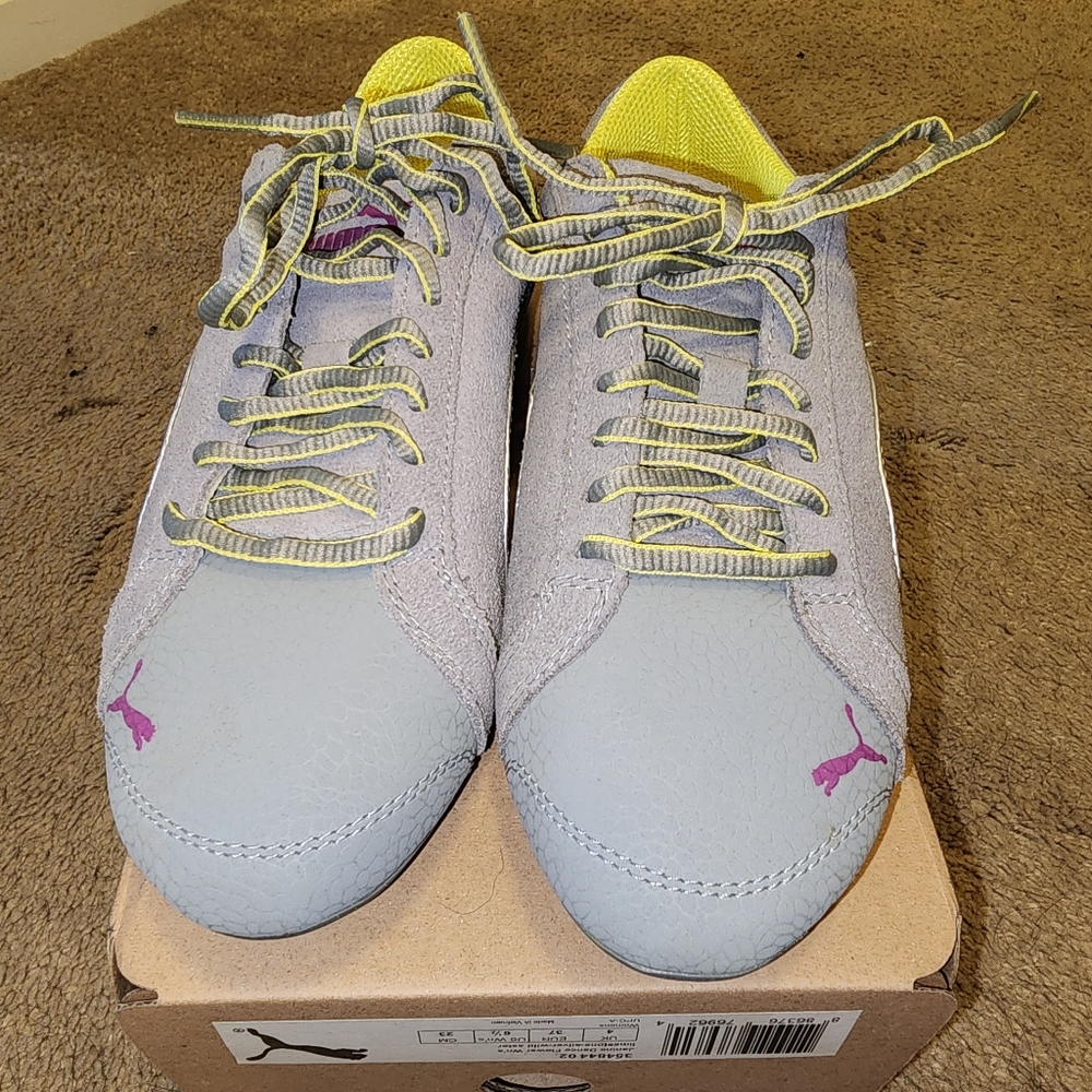 Puma Sneakers